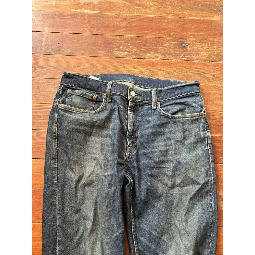 Levis 514 Jeans Mens 33x32 Blue Medium Wash Denim Slim Straight Fit 100% Cotton